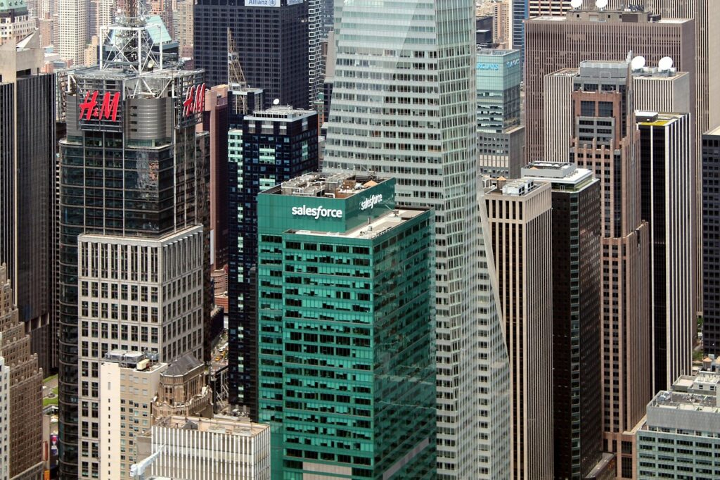 Salesforceを導入することで得られるメリットとは？