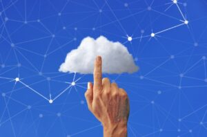Salesforce Data Cloudを利用したアパレル業界の比較ポイントは？